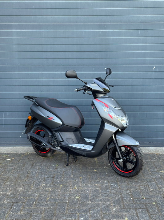 Peugeot kisbee RS
