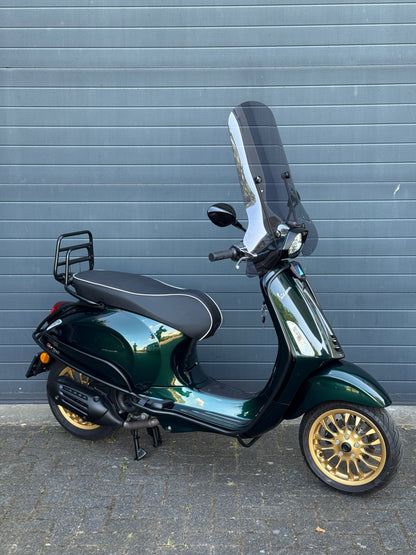 Vespa Sprint Racing Sixties Groen