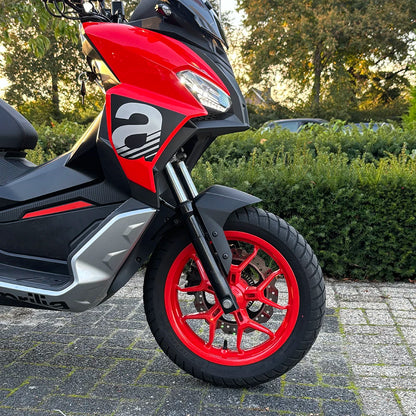 Aprilia SR GT 200