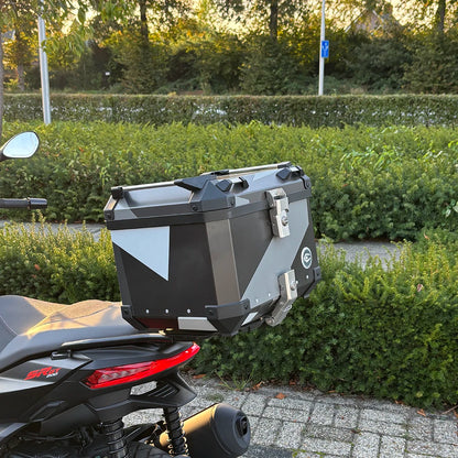 Aprilia SR GT 200