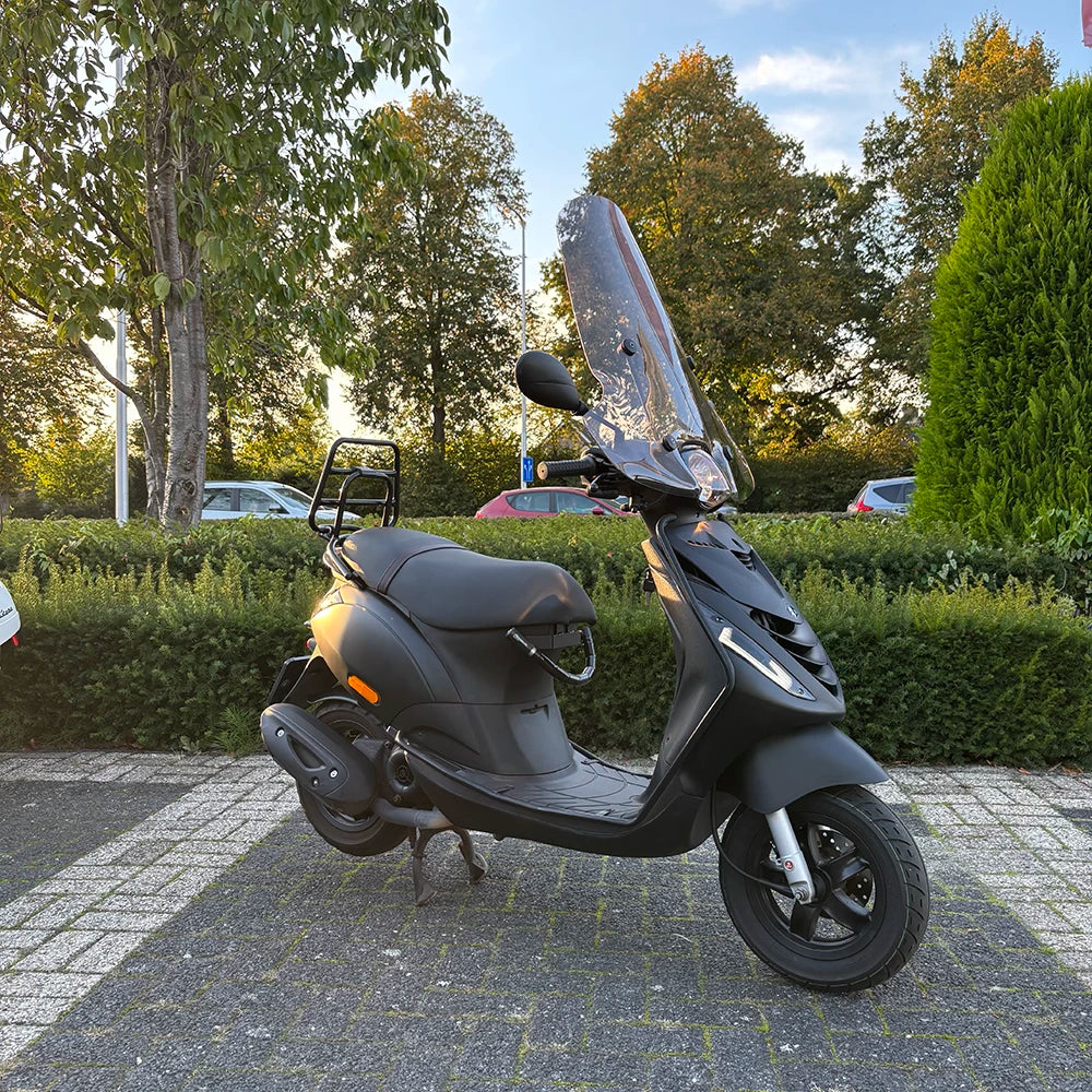 Piaggio Zip SP | Carbon Black