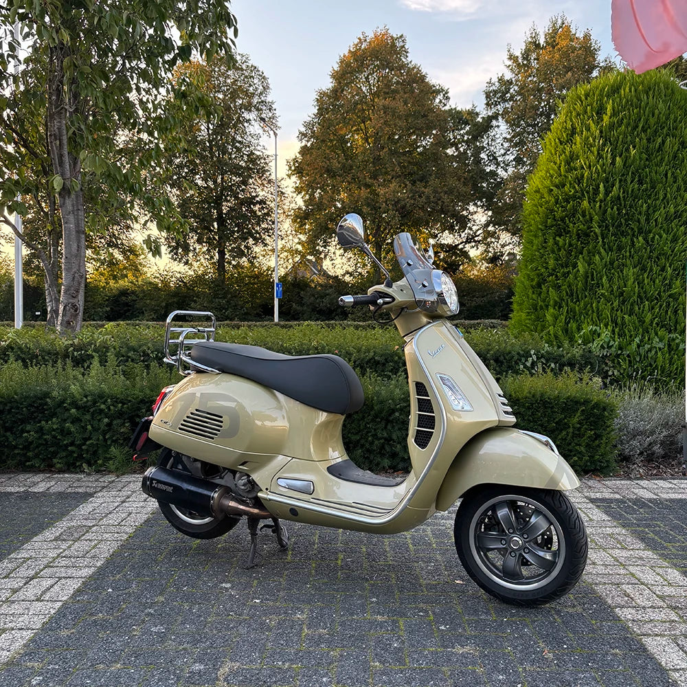 Vespa GTS 310 | 75th Anniversary | Akrapovic