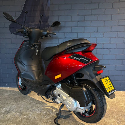 Piaggio Zip SP