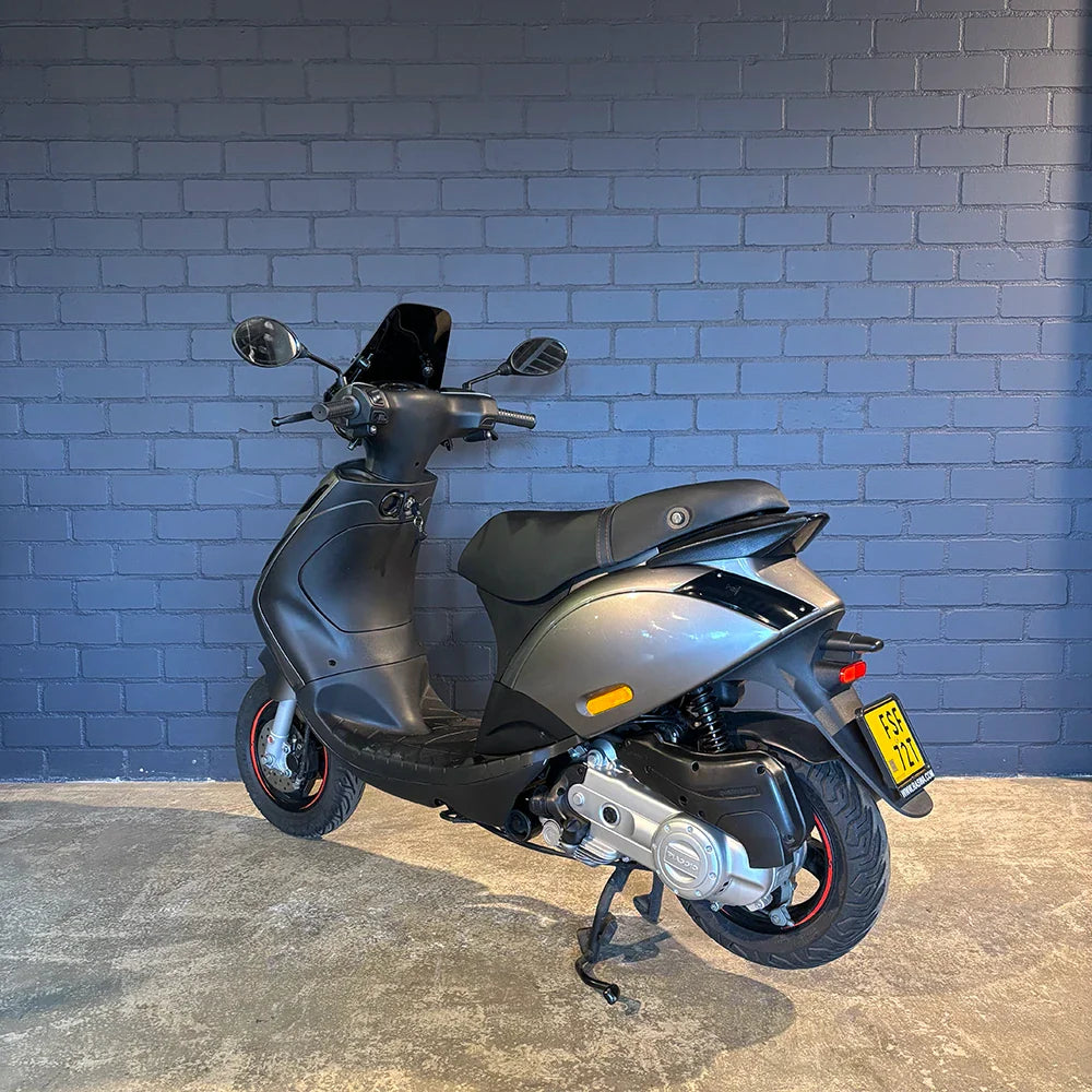 Piaggio Zip SP