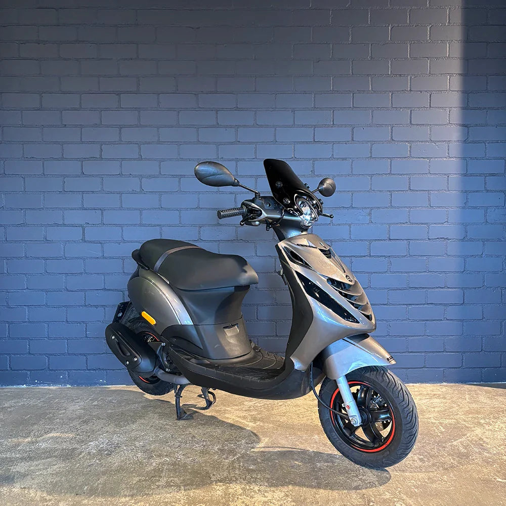 Piaggio Zip SP